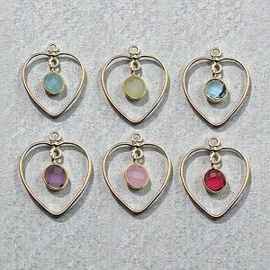 Charme en argent sterling 925 de 6 mm en forme de cœur d'améthyste - Pendentif en pierre précieuse sertie de facettes violettes pour la fabrication de bijoux de naissance en DIY - Product Image 3