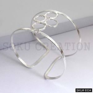 Silver Plated Hammered Statement Cuff Bangle Custom <b>Clover</b> Fashion Jewelry Personalized OEM ODM Wholesale Cuff <b>Bracelets</b> - Product Image 1