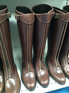 Calzado ecuestre elegante con construcción duradera y agarre seguro para montar a caballo a diario, botas de equitación premium. - Product Image 2