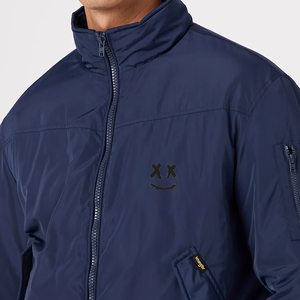 Bán Buôn Tùy Chỉnh Người Đàn Ông Của Mùa Đông Áo Gió Cộng Với Kích Thước Nylon Satin Máy Bay Ném Bom Áo Khoác Mui Xe Vải Đồng Bằng Thiết Kế Túi Trang Trí - Product Image 4