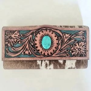 Portefeuille sculpté à la main pochette coque de téléphone portefeuille élégant en fourrure de vachette multi-usages portefeuilles en cuir occidental - Product Image 1