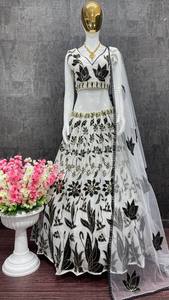 Lehenga Choli traditionnel de haute qualité en noir blanc Georgette tissu chaîne séquence travail pour les fêtes pakistanaises indiennes mariages - Product Image 2