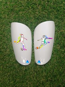 Équipement de protection de joueur de football féminin de haut niveau Type 14 protège-tibias répondant à des normes élevées - Product Image 2