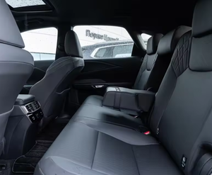 Lexus RX 300 SUV 2024, Motor de Aspiración Natural, Transmisión Automática, Asientos de Cuero, Control de Crucero, Usado, Tracción en las Cuatro Ruedas, Color Oscuro - Product Image 2