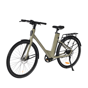 Bici Elettrica Ibrida Leggera 700c con Freno Idraulico di Alta Qualità, Motore da 250W e Trasmissione a Cinghia, da Magazzino UE - Product Image 3
