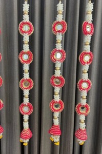 Guirlande florale traditionnelle en miroir avec glands en cône doré et rouge pour décor de festival et de mariage Guirlandes de perles Mogra - Product Image 6