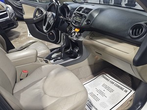 Increíble Toyota RAV4 LIMITED 2011 con Encendido por Botón, Motor V6 y Transmisión Automática - Product Image 3