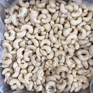 Hot Sale Organic Roasted Cashew <b>Nuts</b> Santigo Factory In Vietnam W210 240 Premium Quality Private Label Packaging Available - Product Image 1