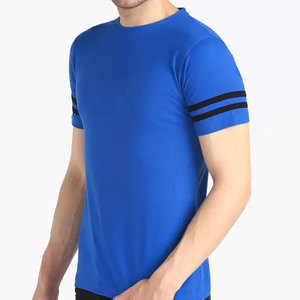 Camiseta Azul Rey Personalizada para Hombre |   Camiseta Gráfica a Rayas con Doble Manga Negra |   Ropa Deportiva Informal de Poliéster |   Ropa al por Mayor - Product Image 2
