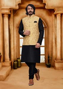 Sherwani / Sherwani Pour Hommes/Noir Sherwani - Product Image 6