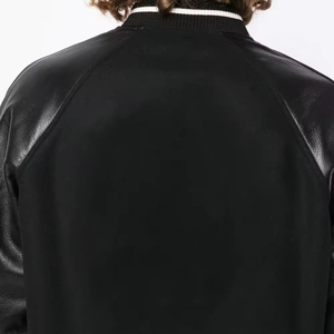 Veste universitaire classique pour hommes avec corps en laine manches en cuir noir Letterman Design fermeture à bouton pression Style de sortie - Product Image 2