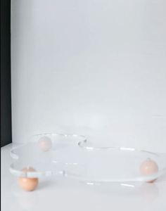 Plateau alimentaire en acrylique transparent durable avec poignées Organisateur élégant Parfait pour la cuisine à la maison et l'utilisation de la restauration rapide - Product Image 3