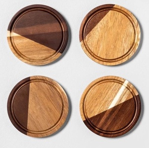 Sous-verres ronds élégants en bois de noix faits à la main finition polie simple conception écologique qualité durable adaptée au luxe - Product Image 3
