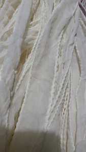 Rubans en mousseline de soie fabriqués sur mesure avec des tissus en mousseline de soie sari recyclés avec des bords cousus idéaux pour la teinture - Product Image 4