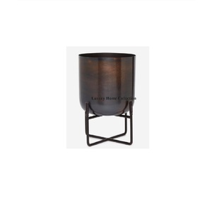 Logotipo y tamaño personalizados, color blanco y dorado, diseño único, macetas y jardineras inteligentes de tres patas para regalar artículos en ocasiones - Product Image 6