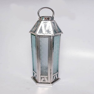 Lanterne d'éclairage plaquée or en métal de qualité exclusive Lanterne décorative luxueuse pour la maison Éclairage de jardin intérieur Lanterne suspendue - Product Image 6