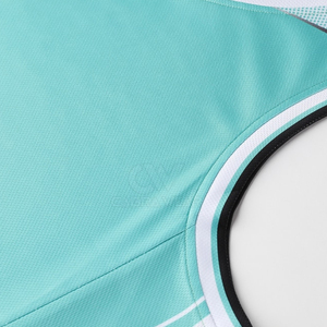 Ensembles d'uniformes de basket-ball respirants personnalisés de haute qualité avec un design surdimensionné - Product Image 6