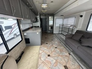 FOURNISSEUR DE Camping-car d'occasion Guulf Stream RV Tour Master 40F CLASSE A de 2008 - Product Image 5