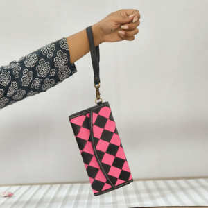 Hand Tooled Genuine Leather Wristlet <b>Wallet</b> For Women Checkered Pattern Large Capacity Clutch Credit <b>Card</b> <b>Holder</b> <b>Wallets</b> - Product Image 2