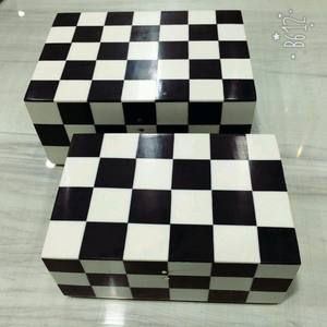 Boîtes en os et résine noires et blanches Boîtes de conception triangulaire avec couvercle Boîtes de conteneurs tendance en bois Fabricants de gros - Product Image 4