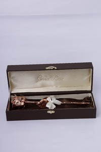 Rosas metálicas doradas de calidad superior hechas a mano, arreglo floral seco ecológico, calidad de exportación duradera para Halloween - Product Image 2