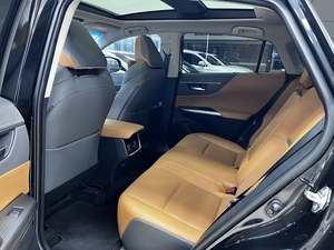 2022 <span class=keywords><strong>Toyota</strong></span> Venza 2.0L CVT quatre roues motrices Supr Eme modèle SUV de taille moyenne SUV 5 portes 5 places fabriqué en Chine à vendre - Product Image 4