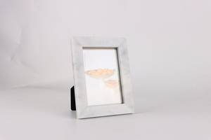 Marco de Fotos de Mármol Natural Hecho a Mano con Grabado Láser Pulido, Decoración de Lujo para el Hogar u Oficina, Elegante y Único para Regalo - Product Image 2