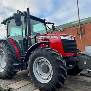 En stock tracteur à pied Massey Ferguson MF 5711 M 4x4 tracteur de machines agricoles d'occasion à vendre qualité supérieure - Product Image 3
