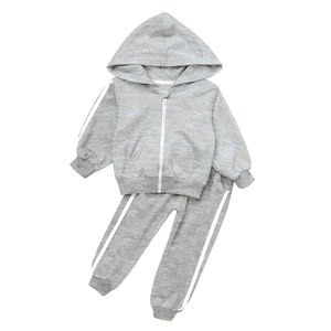 Survêtements d'hiver pour enfants sur mesure Survêtement décontracté à la mode imprimé en tissu de haute qualité pour enfants - Product Image 3