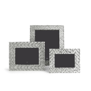 กรอบรูปโลหะสไตล์คลาสสิกพร้อมด้วยศิลปะวินเทจและตกแต่งแบบพรีเมี่ยมสำหรับการตกแต่งบ้านที่ซับซ้อน - Product Image 4