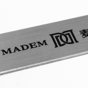 Targhette adesive in metallo con Logo del marchio sublimazione in bianco personalizzato - Product Image 6