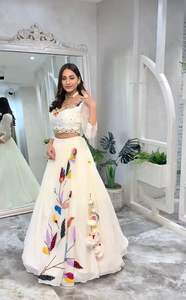 Lehenga de Diseño para Mujer, con Cadenas y Lentejuelas, Estilo Georgette Pesado, con Dupatta de Red, Traje Tradicional Indio para Bodas y Fiestas, de Alta Calidad - Product Image 2