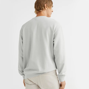 Sweat-shirt en molleton gris pour homme personnalisé 300 GSM, col rond chaud, arrivée hivernale, vente en gros, manches régulières, sweat-shirt surdimensionné - Product Image 4