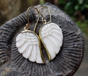 Pendientes Vintage más vendidos para mujer, vaca de búfalo y hueso de camello hechos a mano en estilo de hueso, joyería de moda por Artesanías Javed - Product Image 3