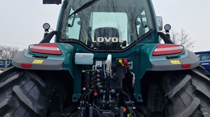 Performances élevées pour tracteur 4x4 70 CV avec moteur et pompe pour usage agricole - Achetez maintenant en stock, livraison rapide garantie - Product Image 5