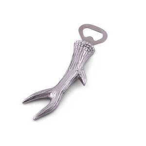 ที่เปิดขวดอลูมิเนียมรูปกวางสไตล์วินเทจแบบงานแฮนด์เมดที่เปิดขวดทรงแบนสำหรับบาร์และร้านอาหาร - Product Image 1