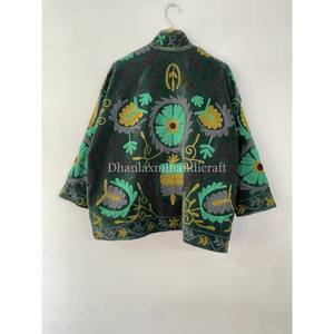 Femmes fait à la main courte unisexe veste Boho velours Suzani broderie florale coton tissu respirant tricoté manteau pour l'hiver - Product Image 4