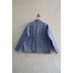 Chaqueta de Invierno de Algodón Tejido Acolchado Reversible Hecha a Mano con Estampado Floral Bohemio para Mujer, Manga Larga - Product Image 4