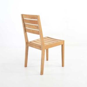 Silla de Comedor Moderna de Madera Maciza de Teca, de Alta Calidad, Duradera y Cómoda, con Acabado Natural, para Uso en Villas y Patios - Product Image 3