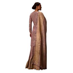 Elegante Traje Kurta Sharara de Seda Lavanda con Bordado Intenso y Adornos de Moti/Cutdana para Fiestas y Festivales Étnicos para Mujer - Product Image 6