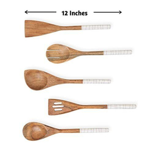 Juego de 2 cubiertos de madera hechos a mano con diseño único Cubiertos perfectos para utensilios de cocina y accesorios de boda Uso superior - Product Image 6