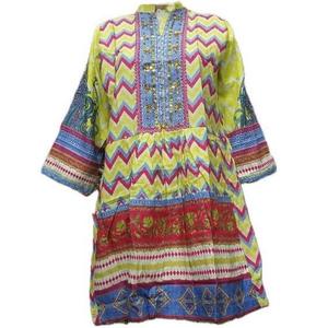 Nueva colección de ropa de invierno pakistaní de lana bordada Kurtis / Kurtis para mujer en tela transpirable de alta calidad - Product Image 3