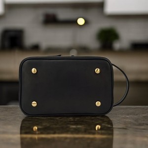 Artha New Designer Luxury for Bag High Quality Premium Leather Travel Dopp Kit Custom Logo Large Cosmetic Case Zipper Bags - Product Image 3