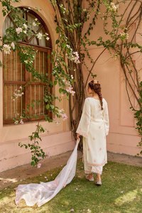 Комплект в северноиндийском стиле: очень красивая курти с круглым вырезом из мягкого шелка Банараси, длина до колена, с панталонами и дупаттой, для особых случаев/праздников. - Product Image 2