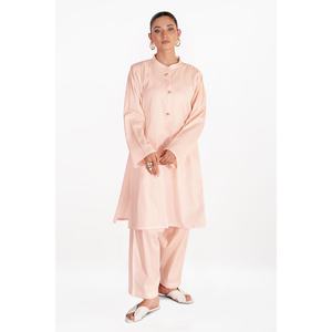 ชุดเซ็ตสีชมพูพิมพ์ลายริ้วแบบย่นสำหรับผู้หญิง ชุดลำลองสองชิ้น กางเกงขาสั้น ผ้าเครป สำหรับฤดูใบไม้ผลิ/ฤดูร้อน - Product Image 5