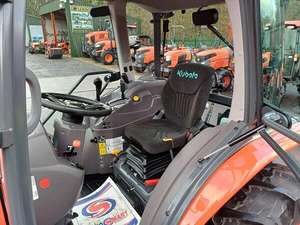 Venta al por mayor: Transmisión automática de 70HP para tractor oruga 2WD, con bomba de motor de larga duración y caja de cambios, ideal para uso agrícola. - Product Image 2