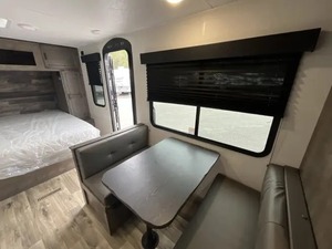 Proveedor Verificado de Autocaravana Usada Venture Rv STRATUS SPORT 199VRBS 2024 en Venta - Product Image 2