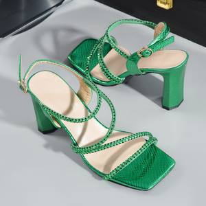 Sandalias de Playa Verdes con Pedrería y Tacón de Aguja para Mujer, Plataforma, Estilo Moderno 2026, Venta al Por Mayor - Product Image 4