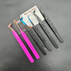Pinzas de extensión de pestañas de acero inoxidable con logotipo personalizado al por mayor, estampado de corazón, acero Sostenible, volumen, estilos rusos, Punta puntiaguda - Product Image 6