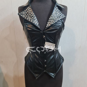 Corsé de cuero negro sexy estilo rockero con tachuelas plateadas y cierre frontal de busk - Product Image 3